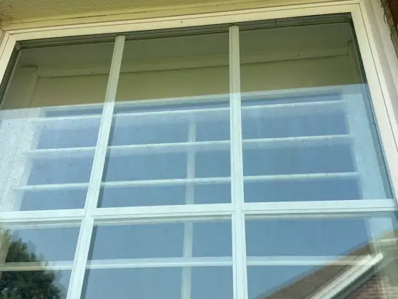 Window in Northbrook, IL before window cleaning